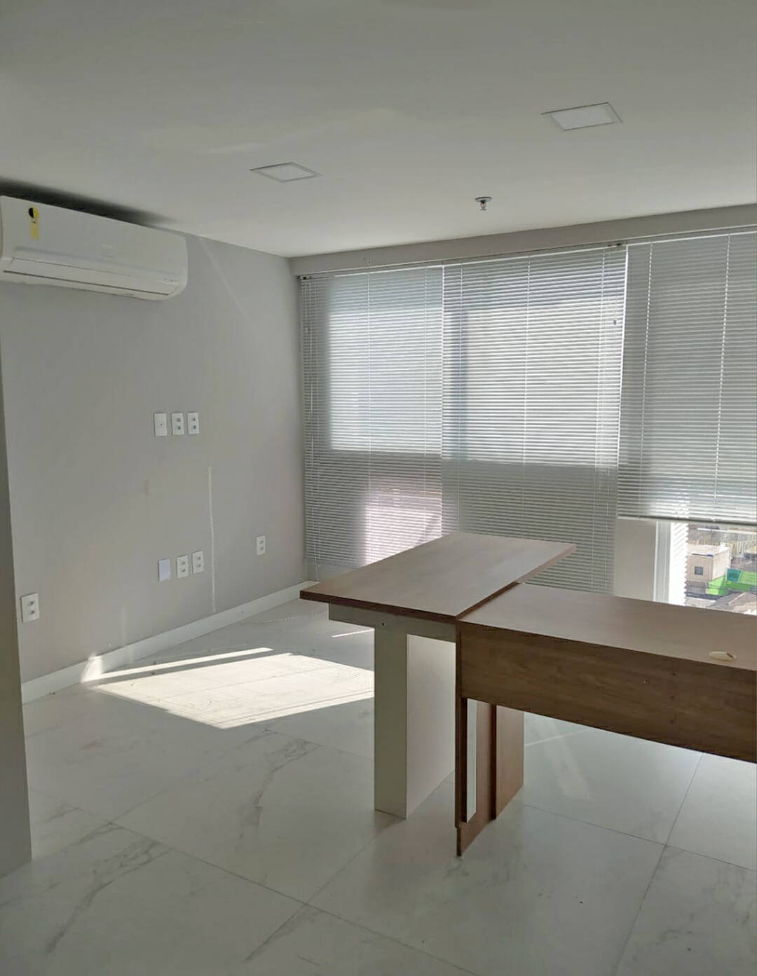 #177 - Sala para Locação em Campos dos Goytacazes - RJ