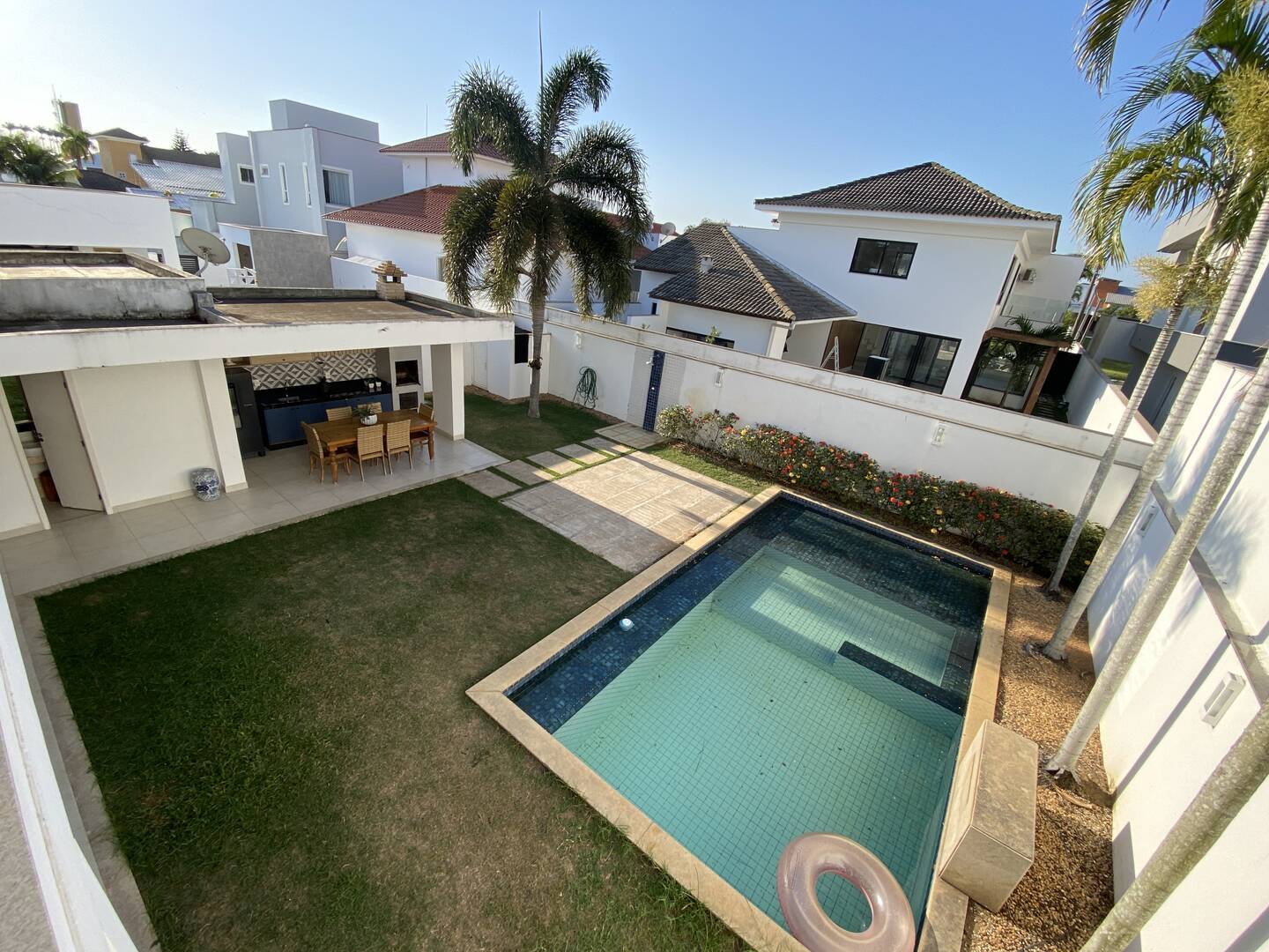 #459 - Casa em condomínio para Venda em Campos dos Goytacazes - RJ