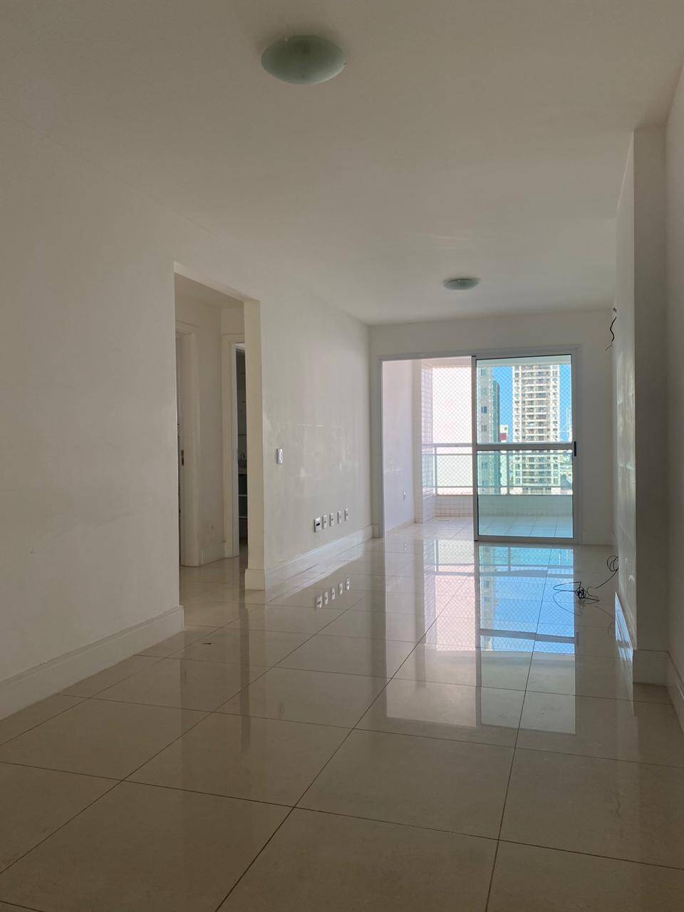 #464 - Apartamento para Locação em Campos dos Goytacazes - RJ