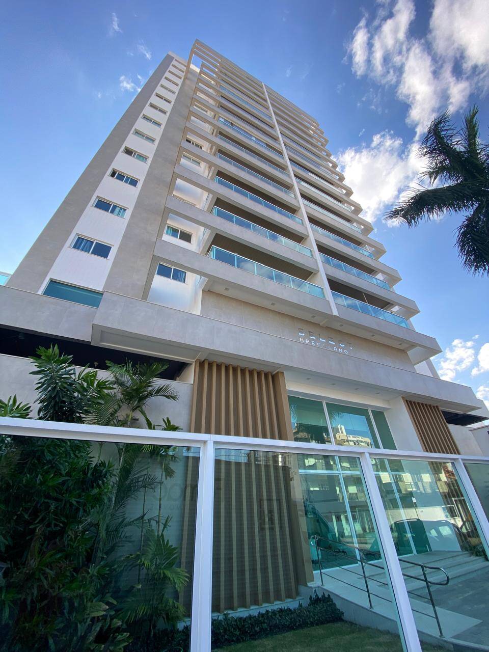 #441 - Apartamento para Locação em Campos dos Goytacazes - RJ