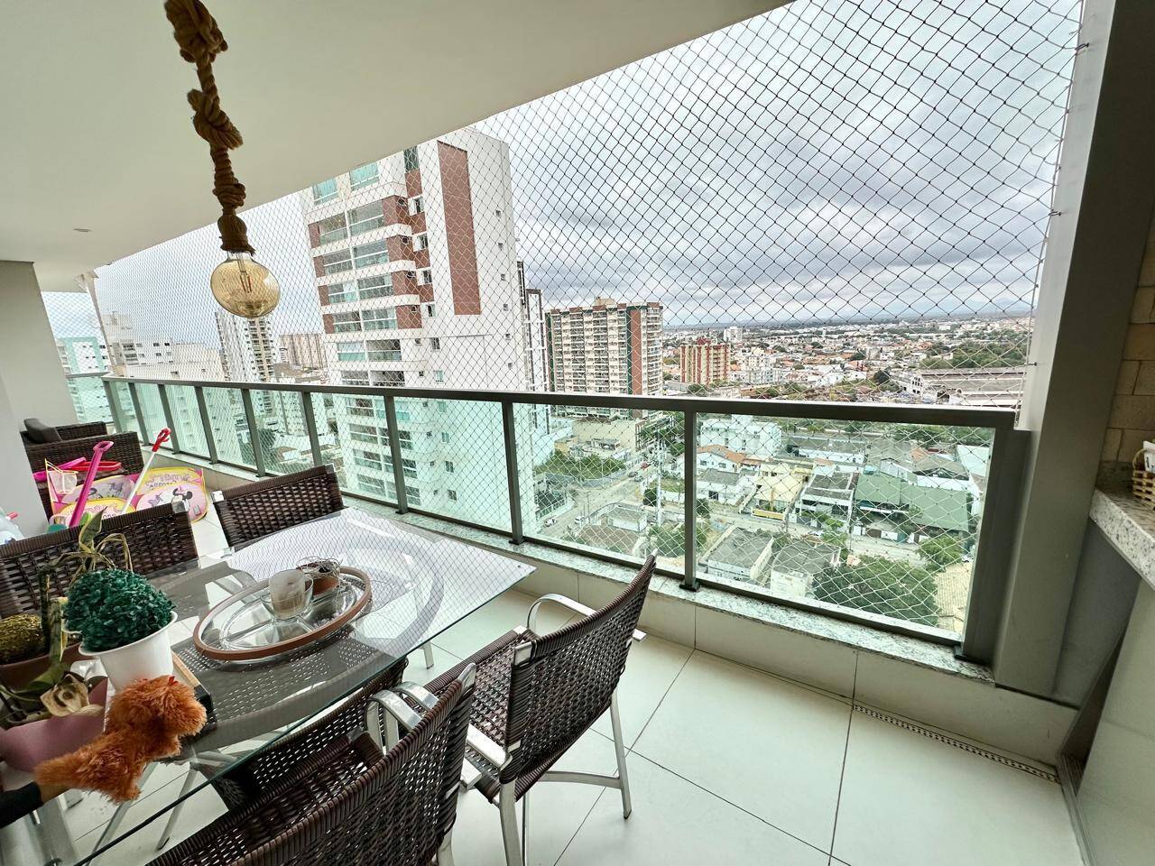 #555 - Apartamento para Venda em Campos dos Goytacazes - RJ