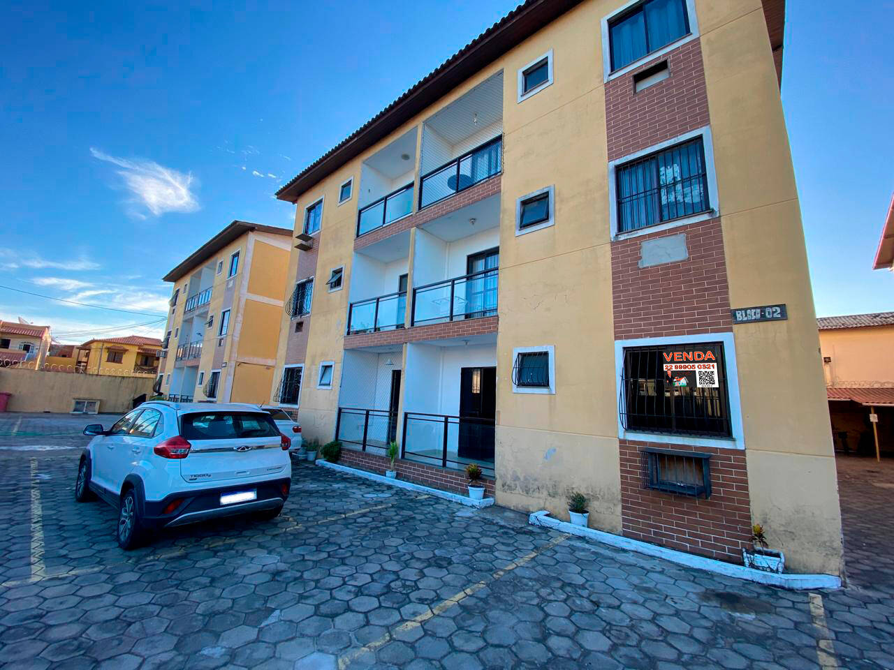 #558 - Apartamento para Venda em Campos dos Goytacazes - RJ