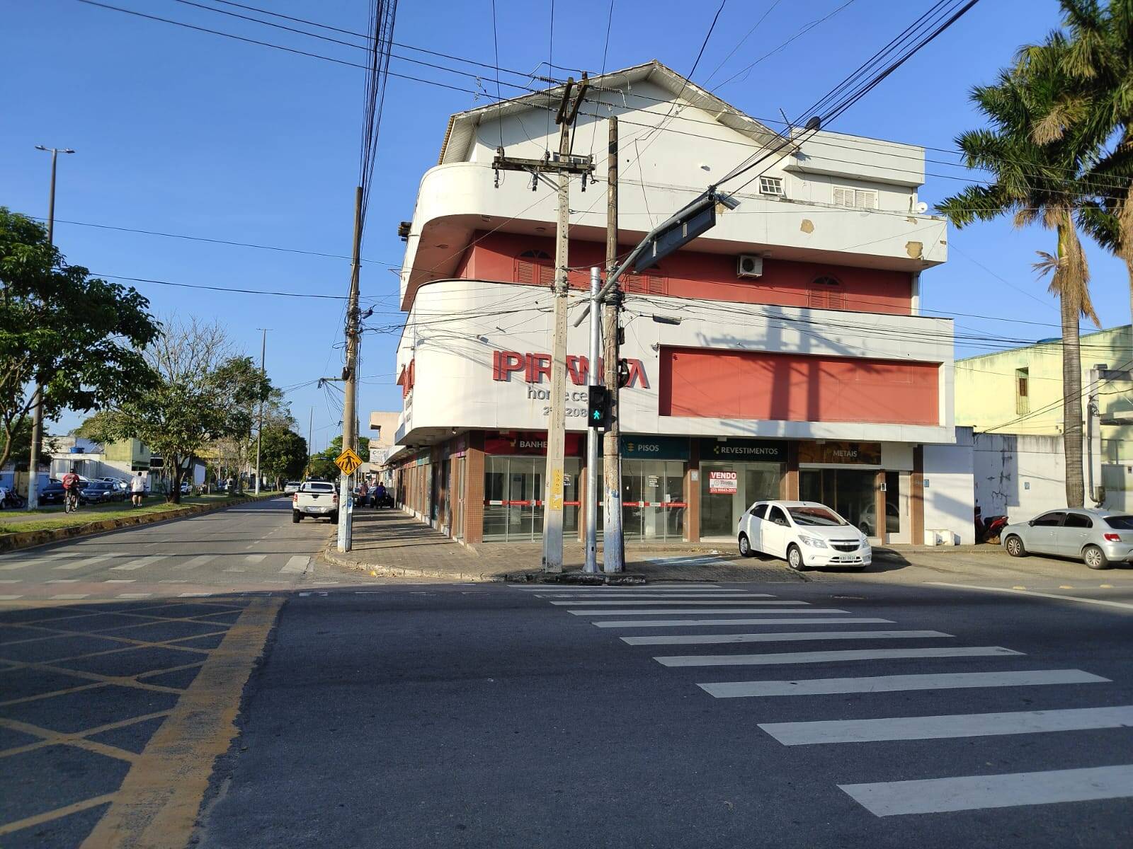 #646 - Prédio comercial para Venda em Campos dos Goytacazes - RJ