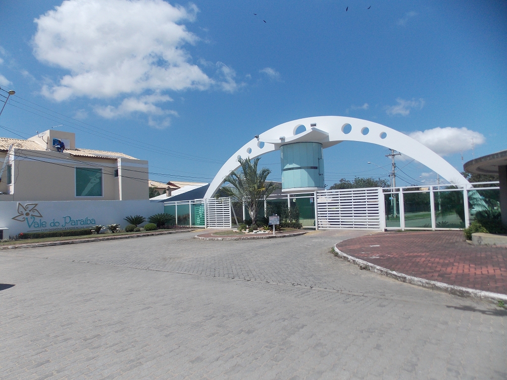 #688 - Terreno em condomínio para Venda em Campos dos Goytacazes - RJ