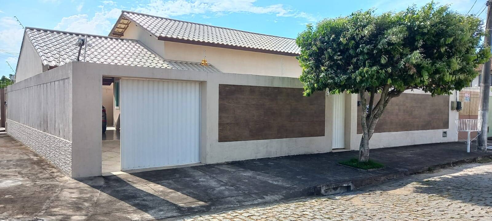 #736 - Casa para Venda em Campos dos Goytacazes - RJ