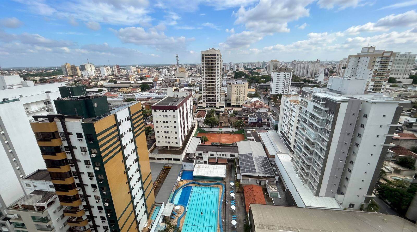 #741 - Apartamento para Venda em Campos dos Goytacazes - RJ