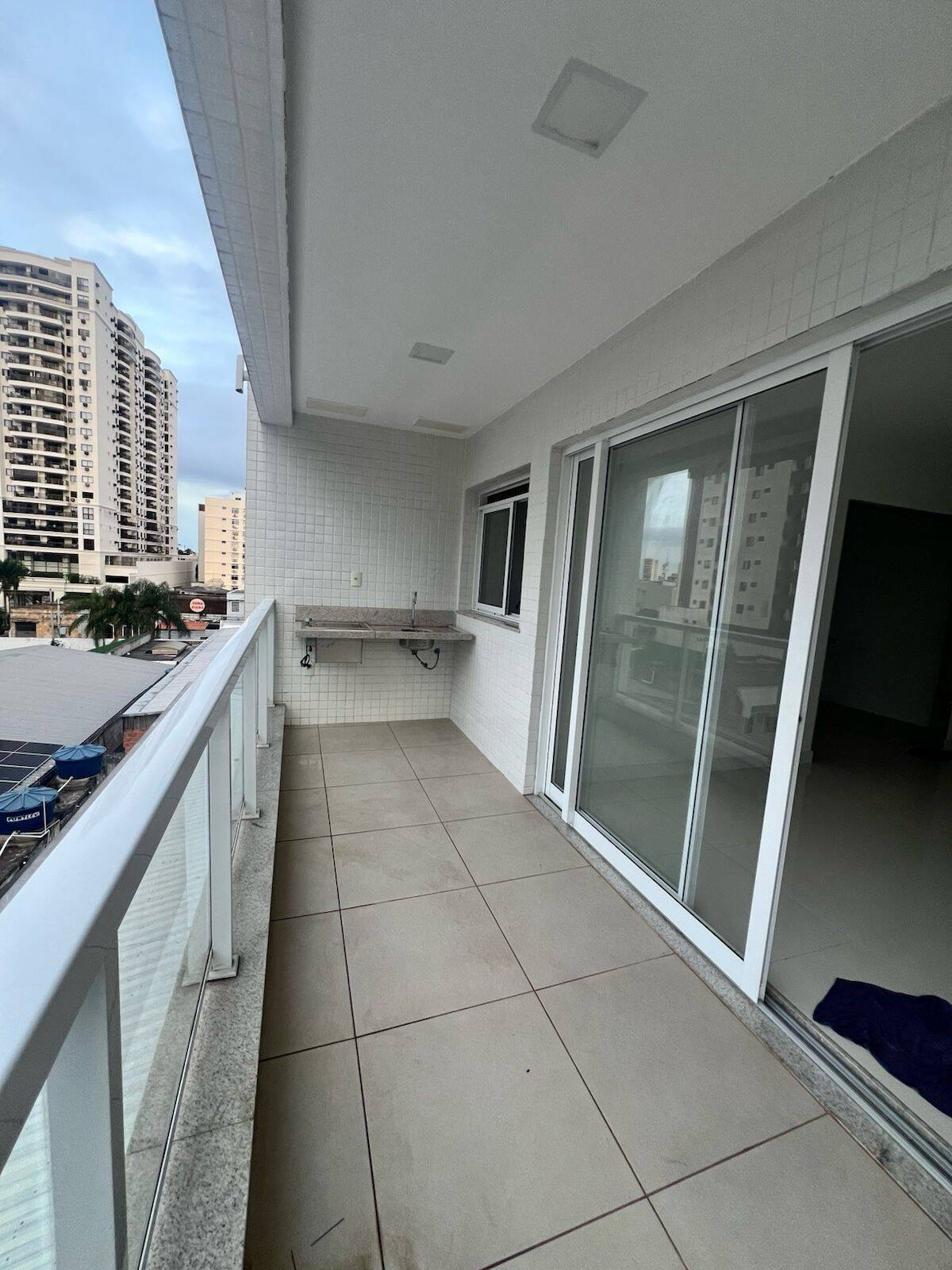 #767 - Apartamento para Venda em Campos dos Goytacazes - RJ