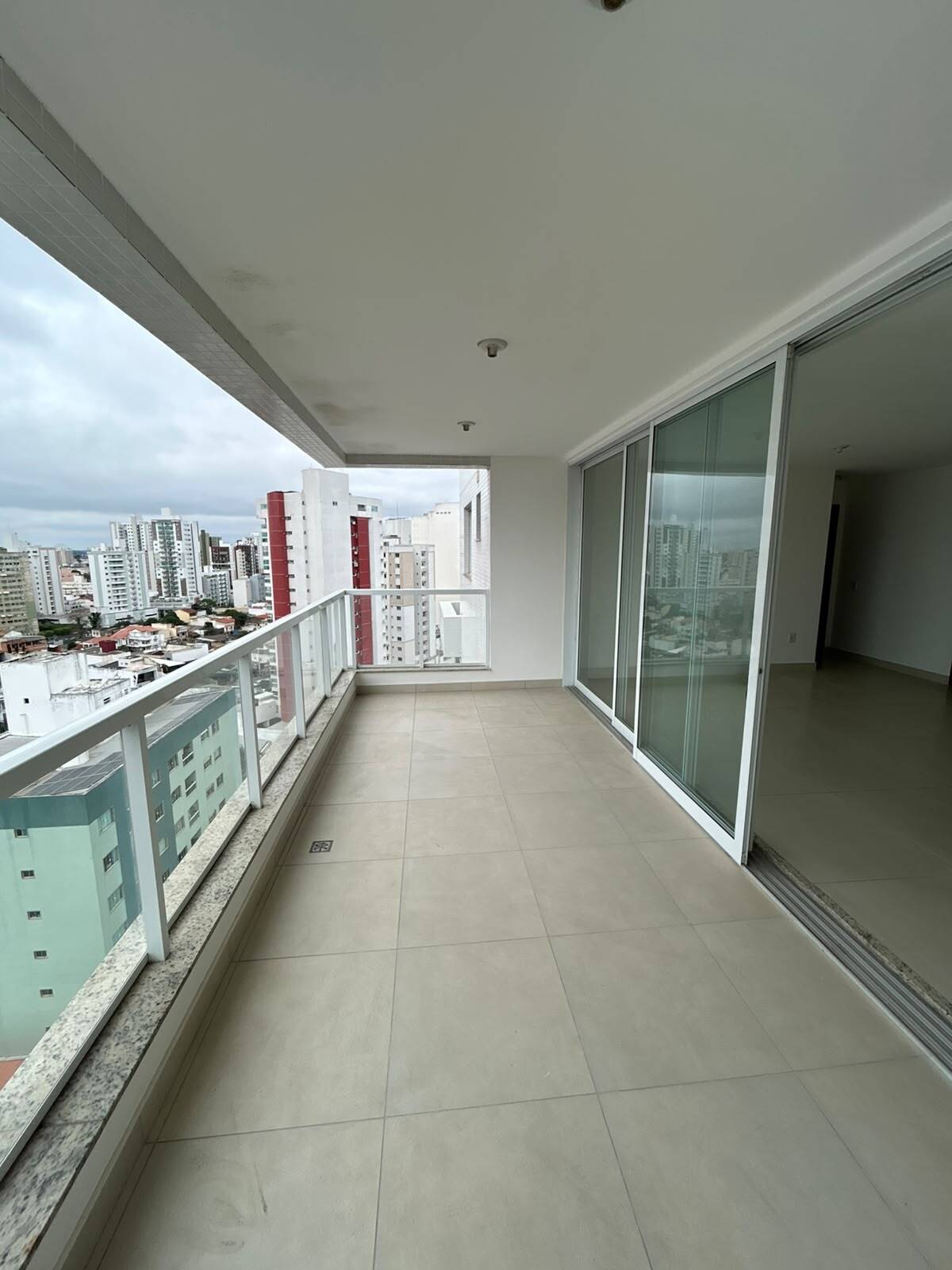 #784 - Apartamento para Venda em Campos dos Goytacazes - RJ