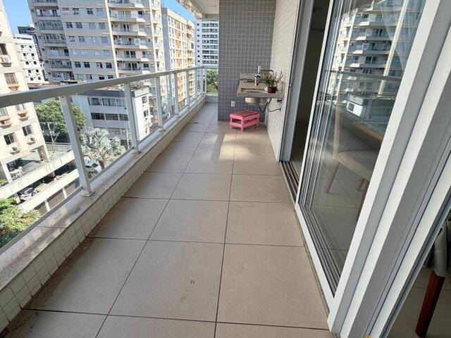 Apartamento para Venda em Campos dos Goytacazes - 4