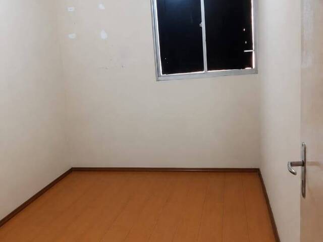 Apartamento para Venda em Campos dos Goytacazes - 4