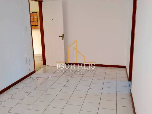 Apartamento para Venda em Campos dos Goytacazes - 4