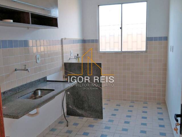 Apartamento para Venda em Campos dos Goytacazes - 2