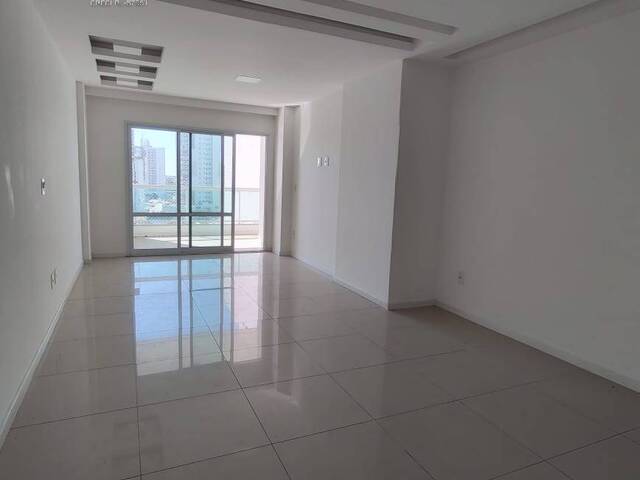 Apartamento para Venda em Campos dos Goytacazes - 2