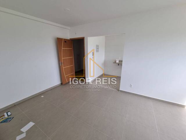 Apartamento para Venda em Campos dos Goytacazes - 2