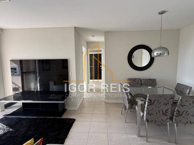 Apartamento para Venda em Campos dos Goytacazes - 2