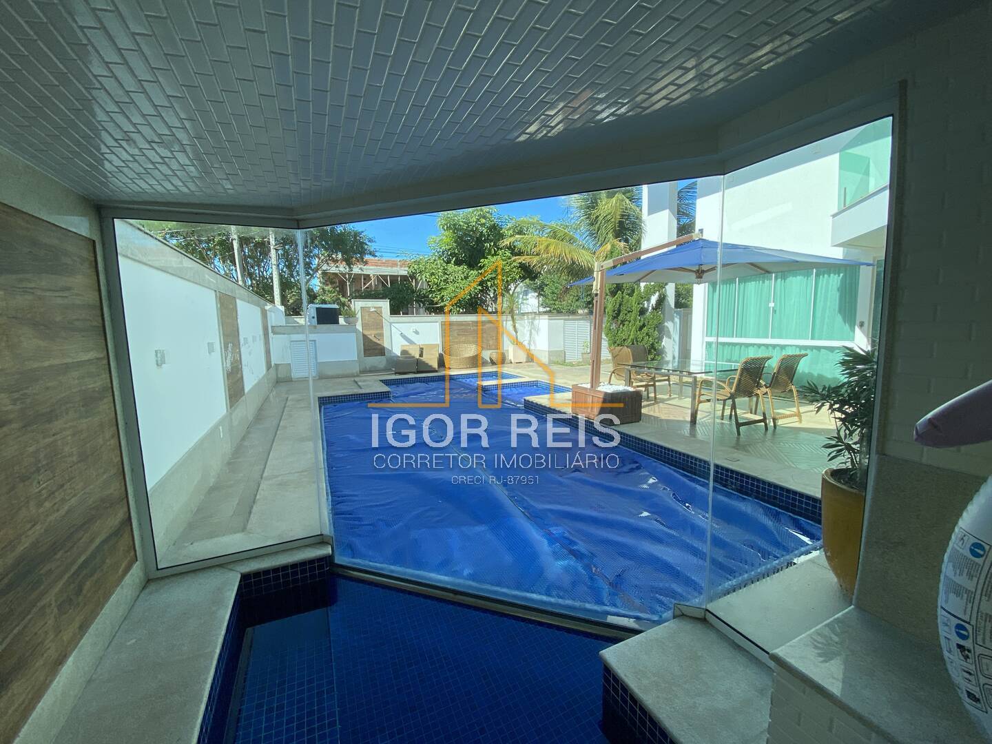 Casa de Condomínio à venda com 4 quartos, 600m² - Foto 18
