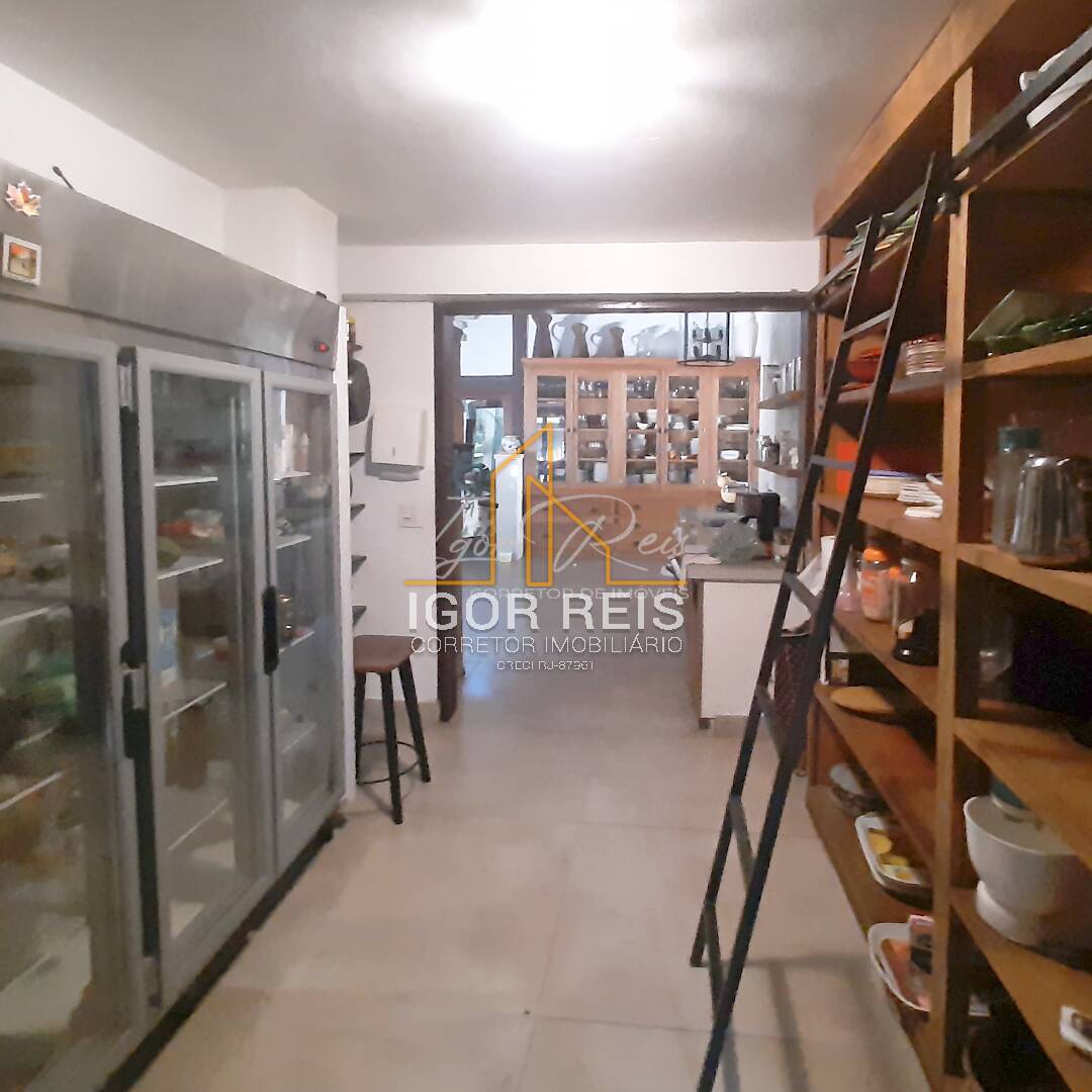 Casa de Condomínio à venda com 7 quartos, 1200m² - Foto 8