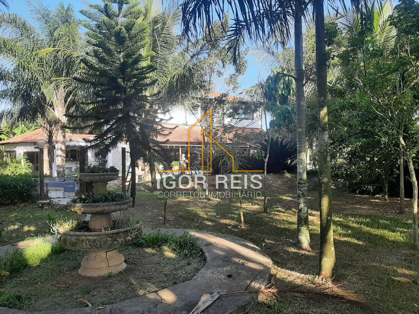 Casa de Condomínio à venda com 7 quartos, 1200m² - Foto 32