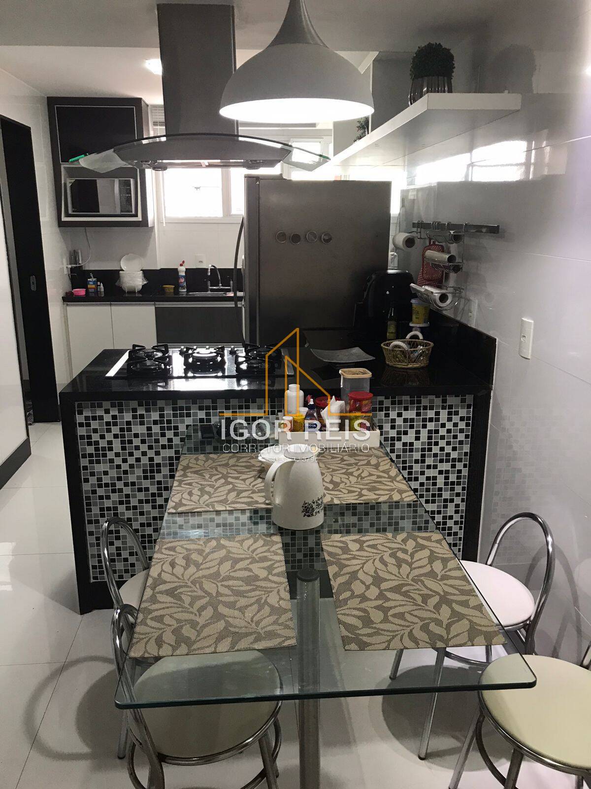 Apartamento à venda com 3 quartos, 151m² - Foto 9