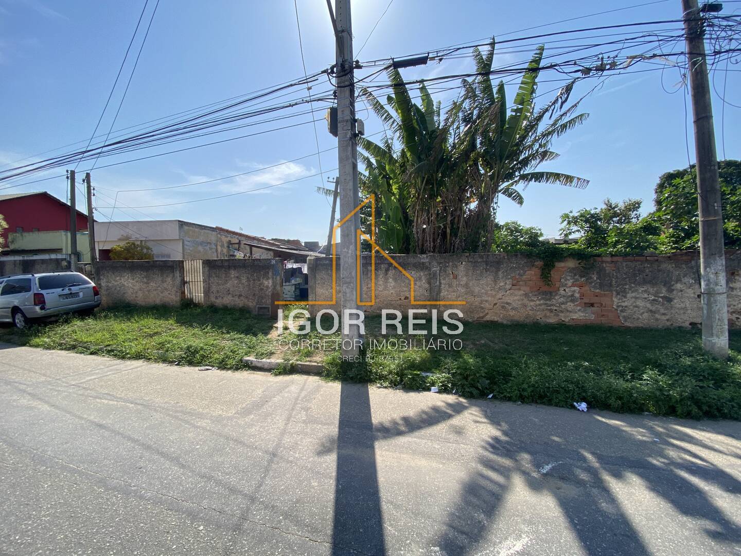 Área com 756 m² (18mx42m) | Parque Califórnia
