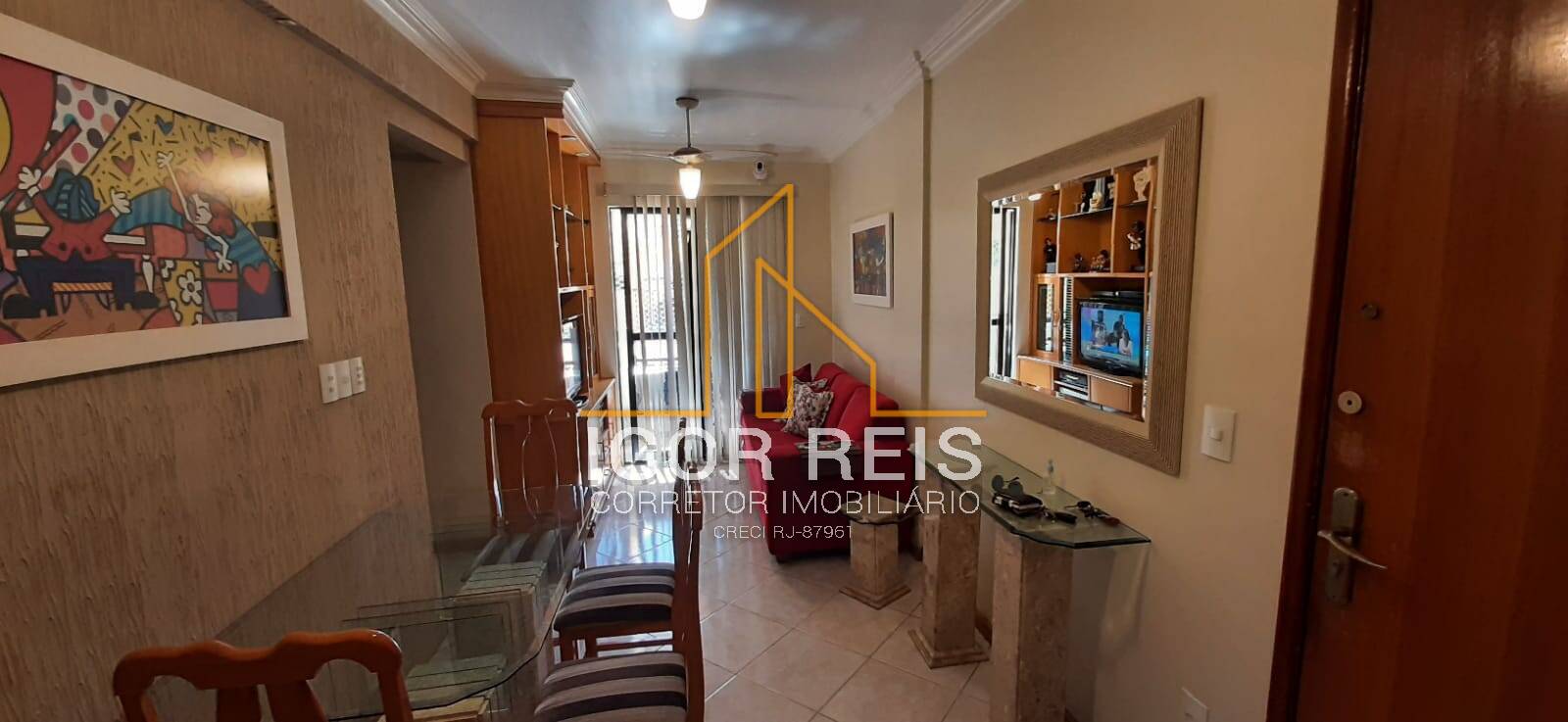 Apartamento térreo com área externa no Flamboyant em Campos-RJ