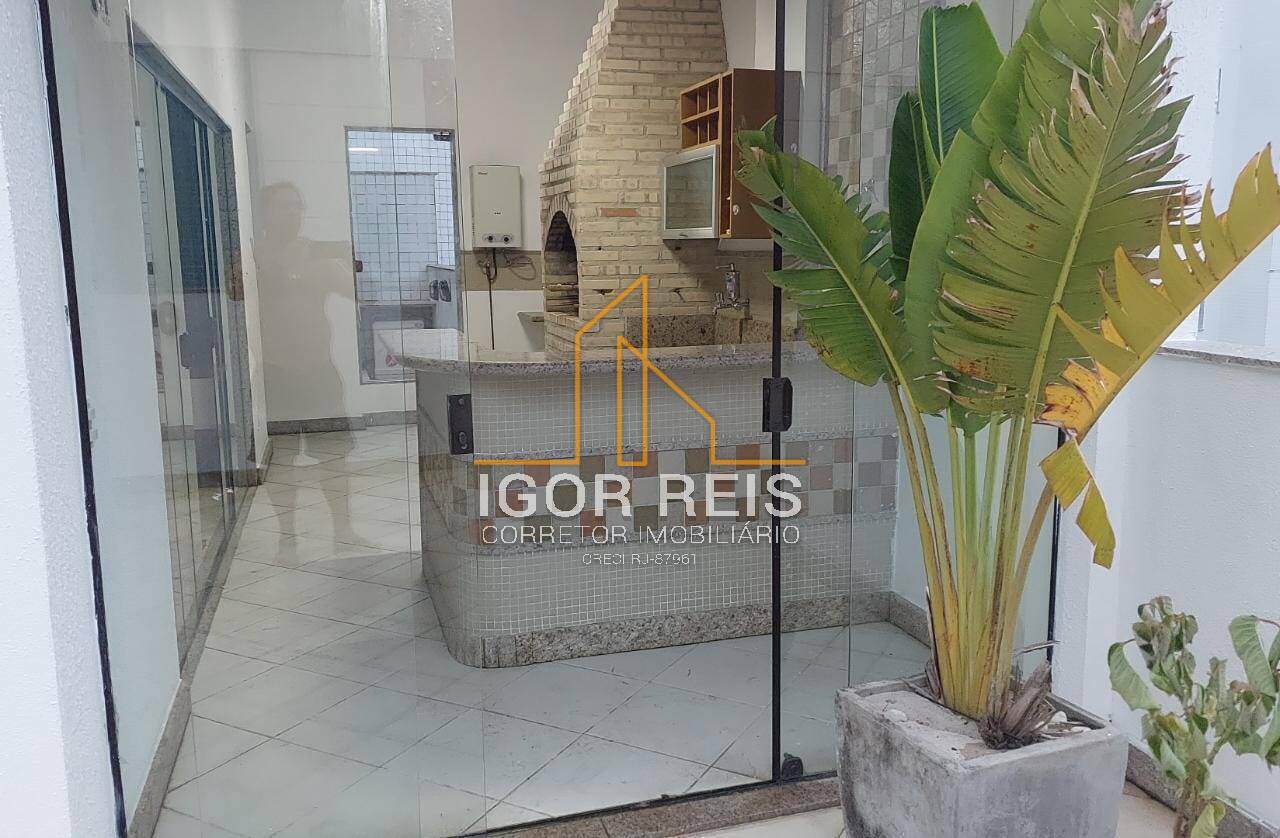 Cobertura Duplex Mobiliada: Requinte e Privacidade no Pq. Tamandaré