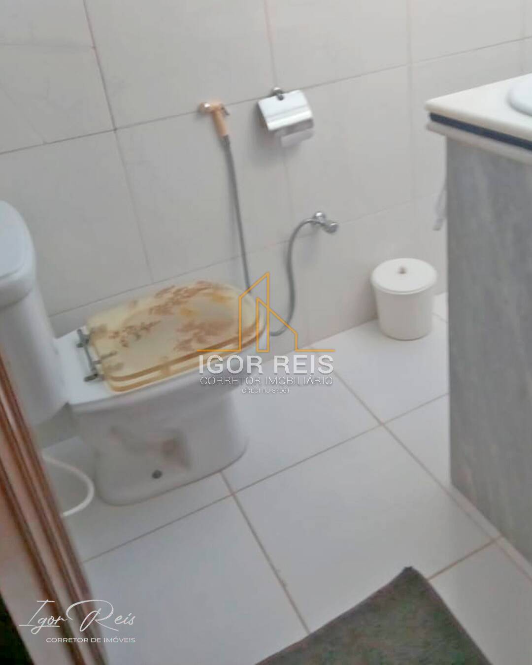 Casa à venda com 4 quartos, 220m² - Foto 9