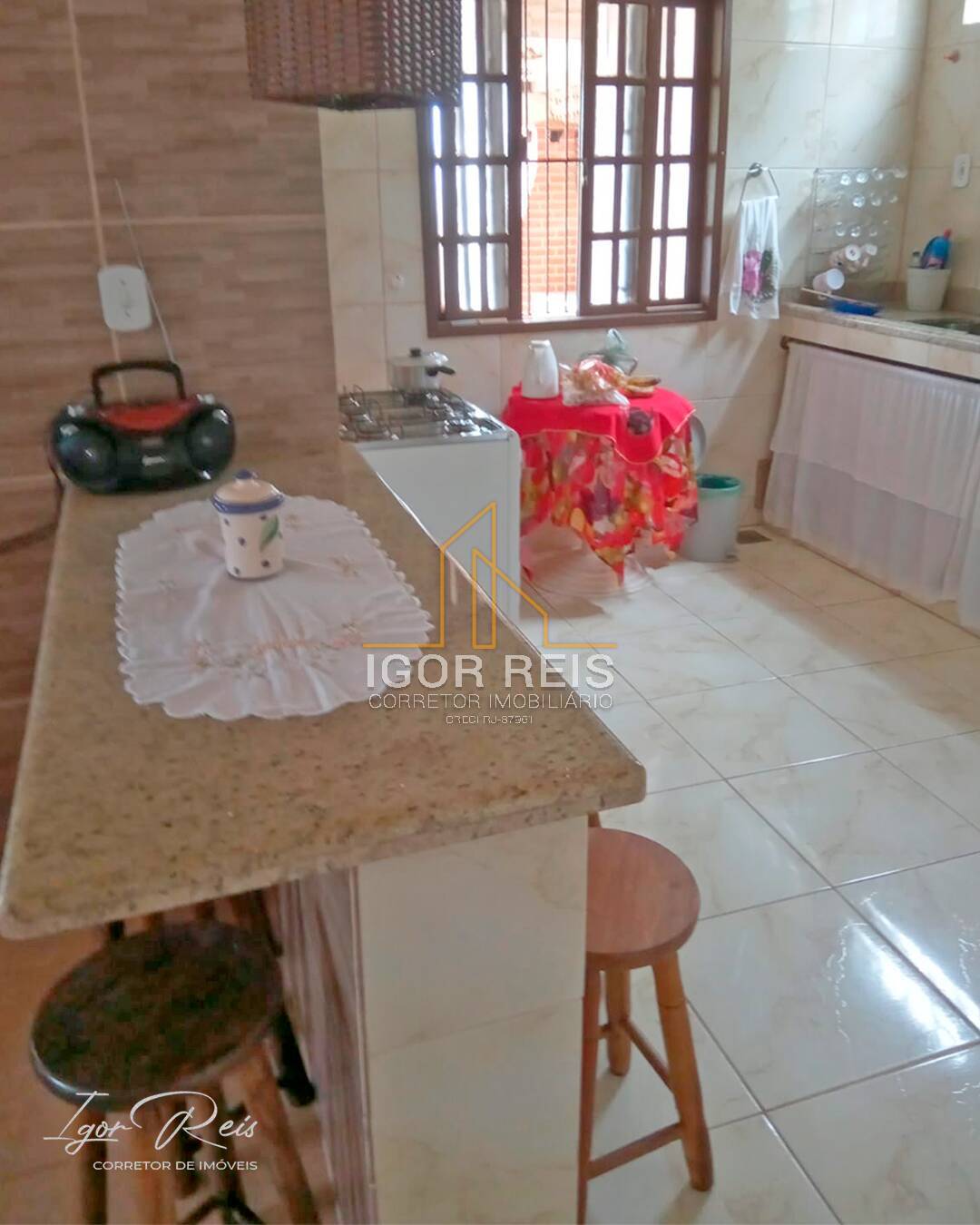 Casa à venda com 4 quartos, 220m² - Foto 6