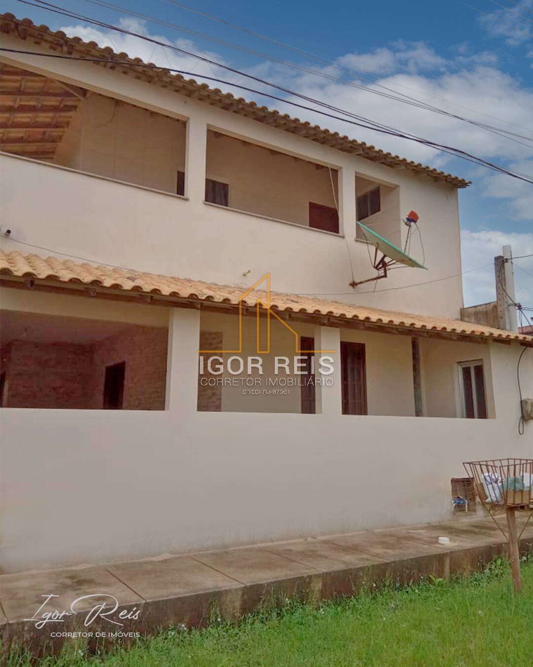 Casa à venda com 4 quartos, 220m² - Foto 2