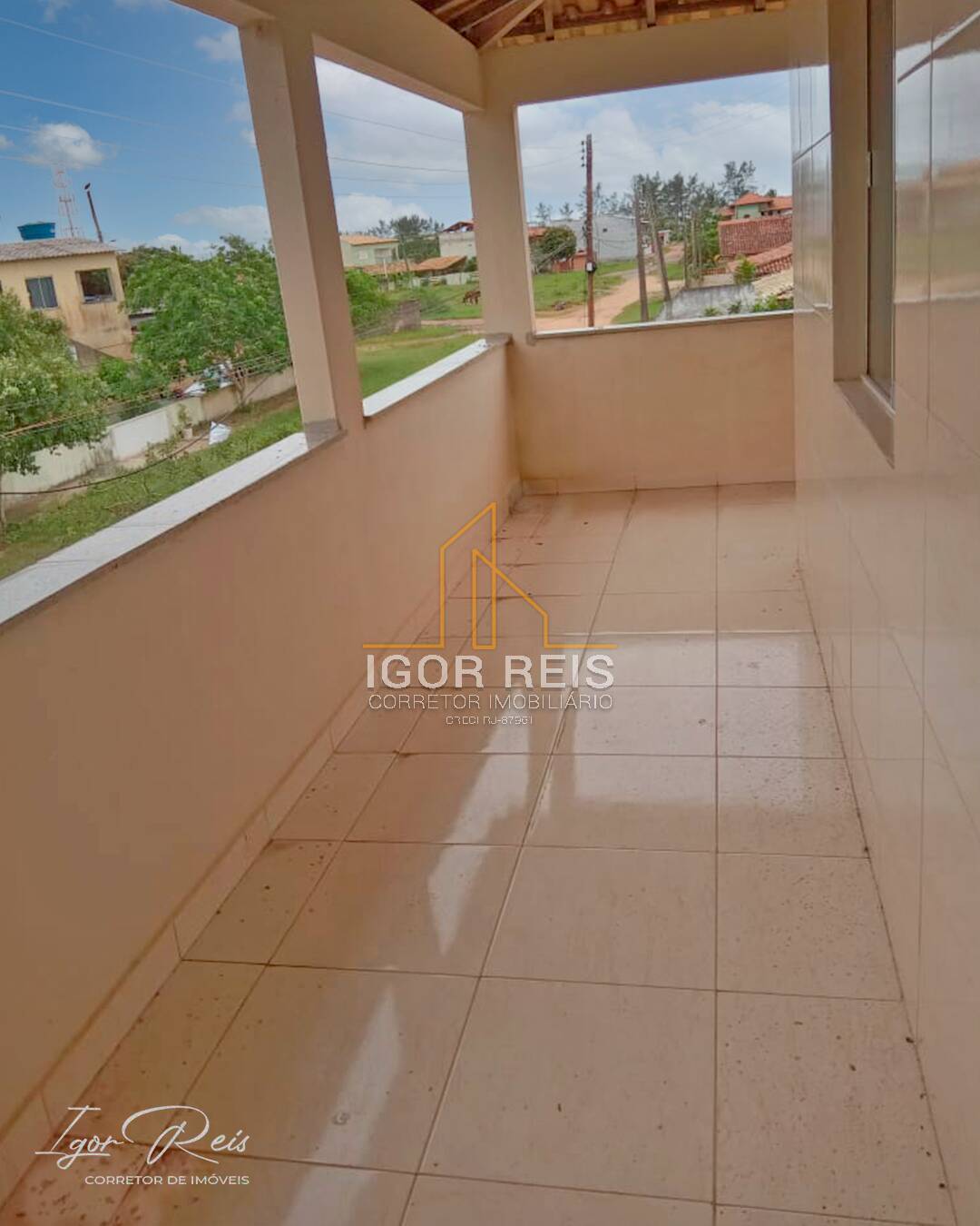 Casa à venda com 4 quartos, 220m² - Foto 14
