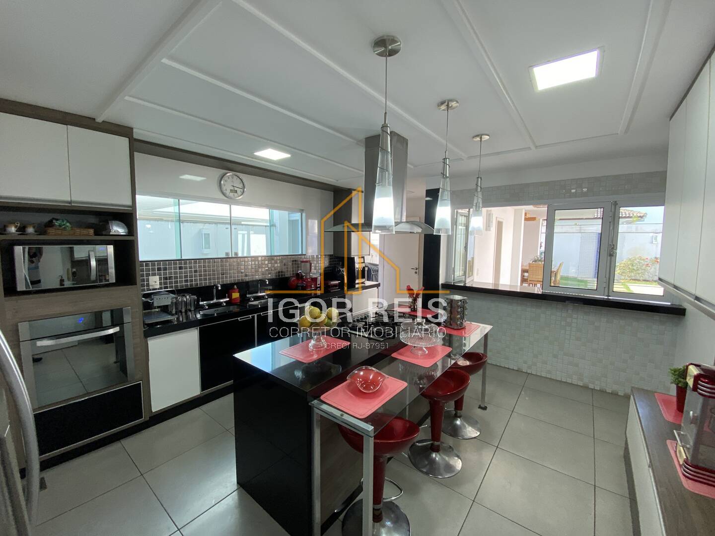 Casa de Condomínio à venda com 4 quartos, 450m² - Foto 5