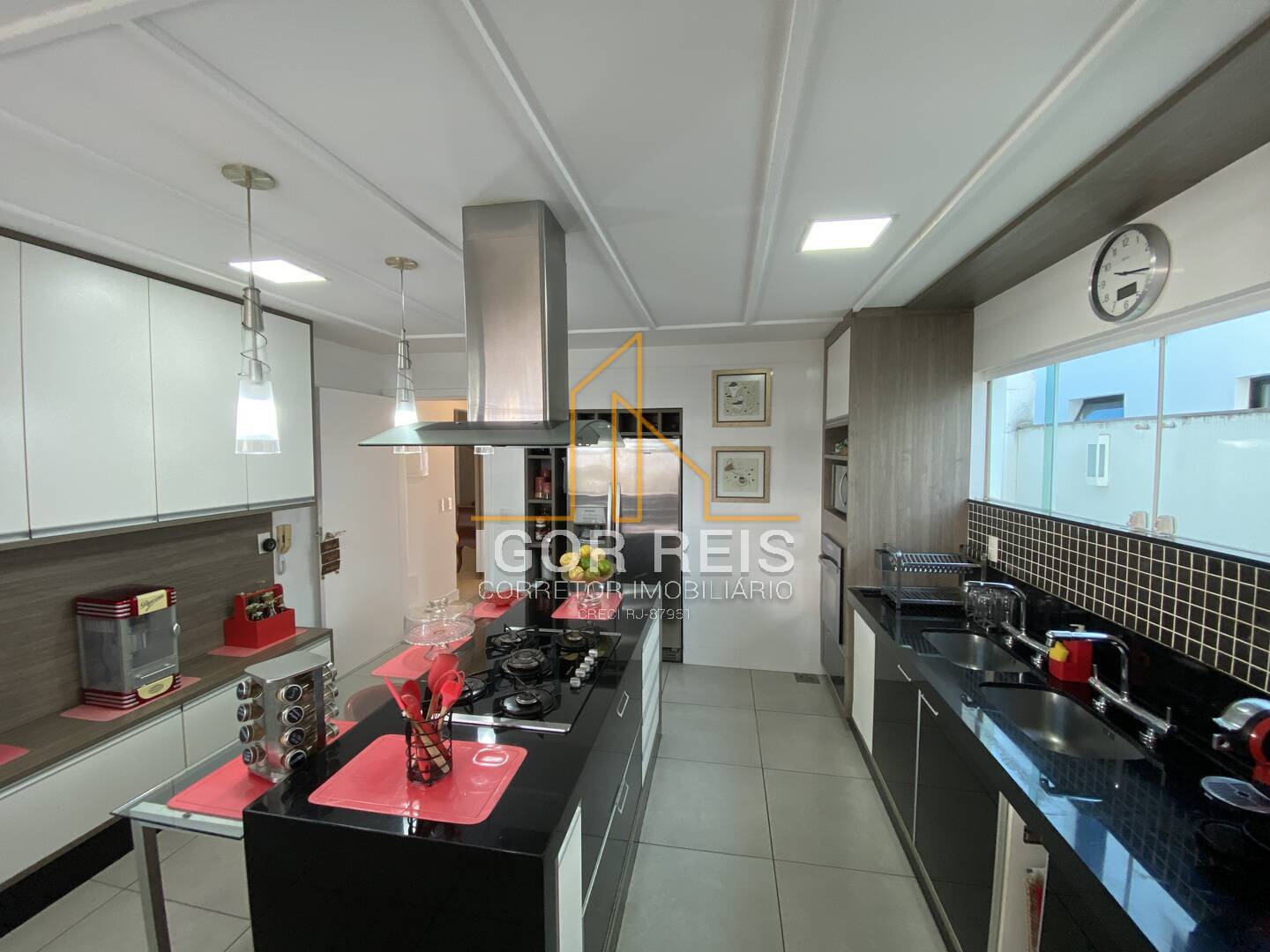 Casa de Condomínio à venda com 4 quartos, 450m² - Foto 6