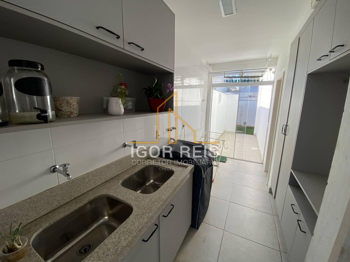 Casa de Condomínio à venda com 4 quartos, 450m² - Foto 9