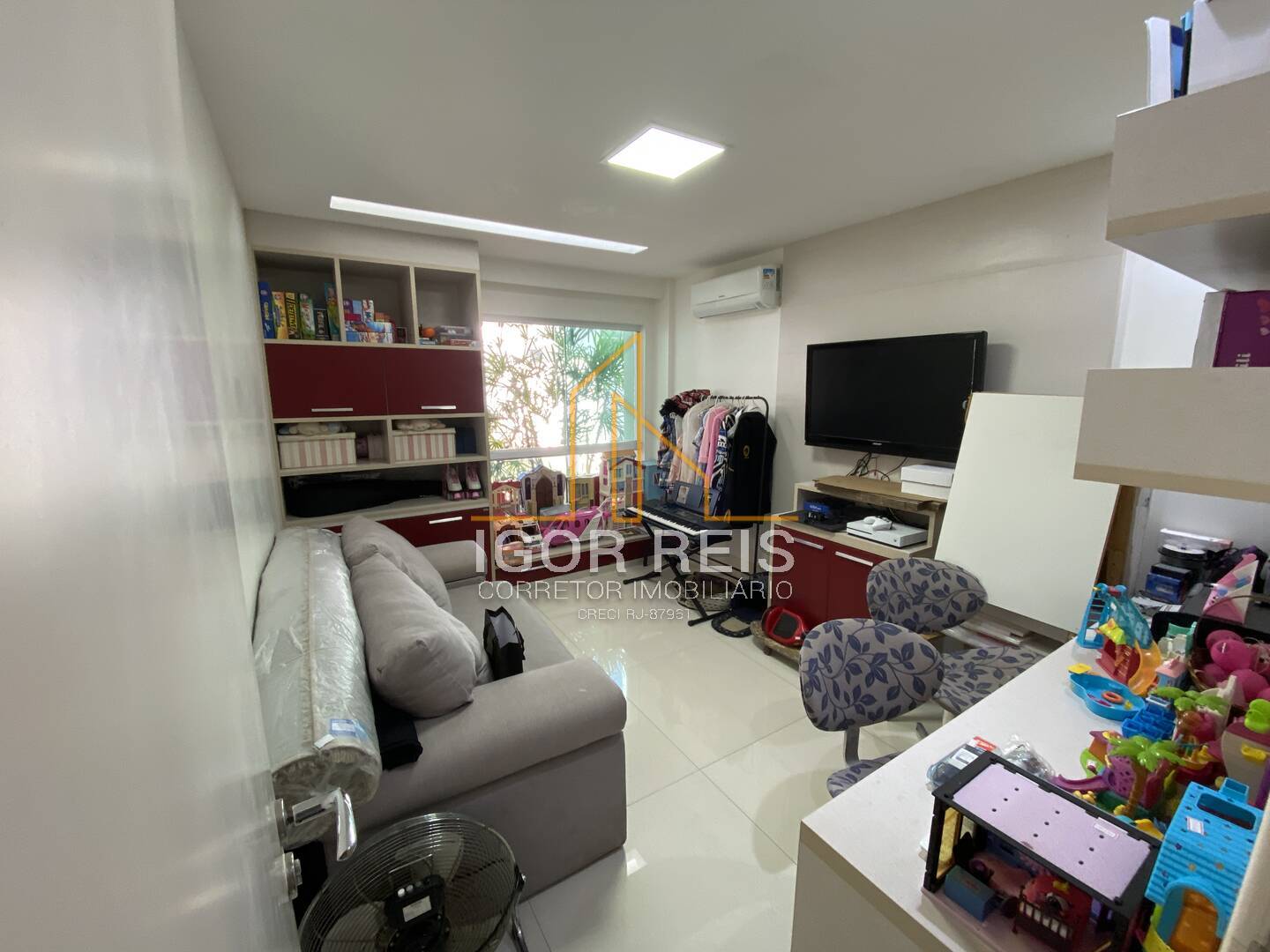 Casa de Condomínio à venda com 4 quartos, 450m² - Foto 10