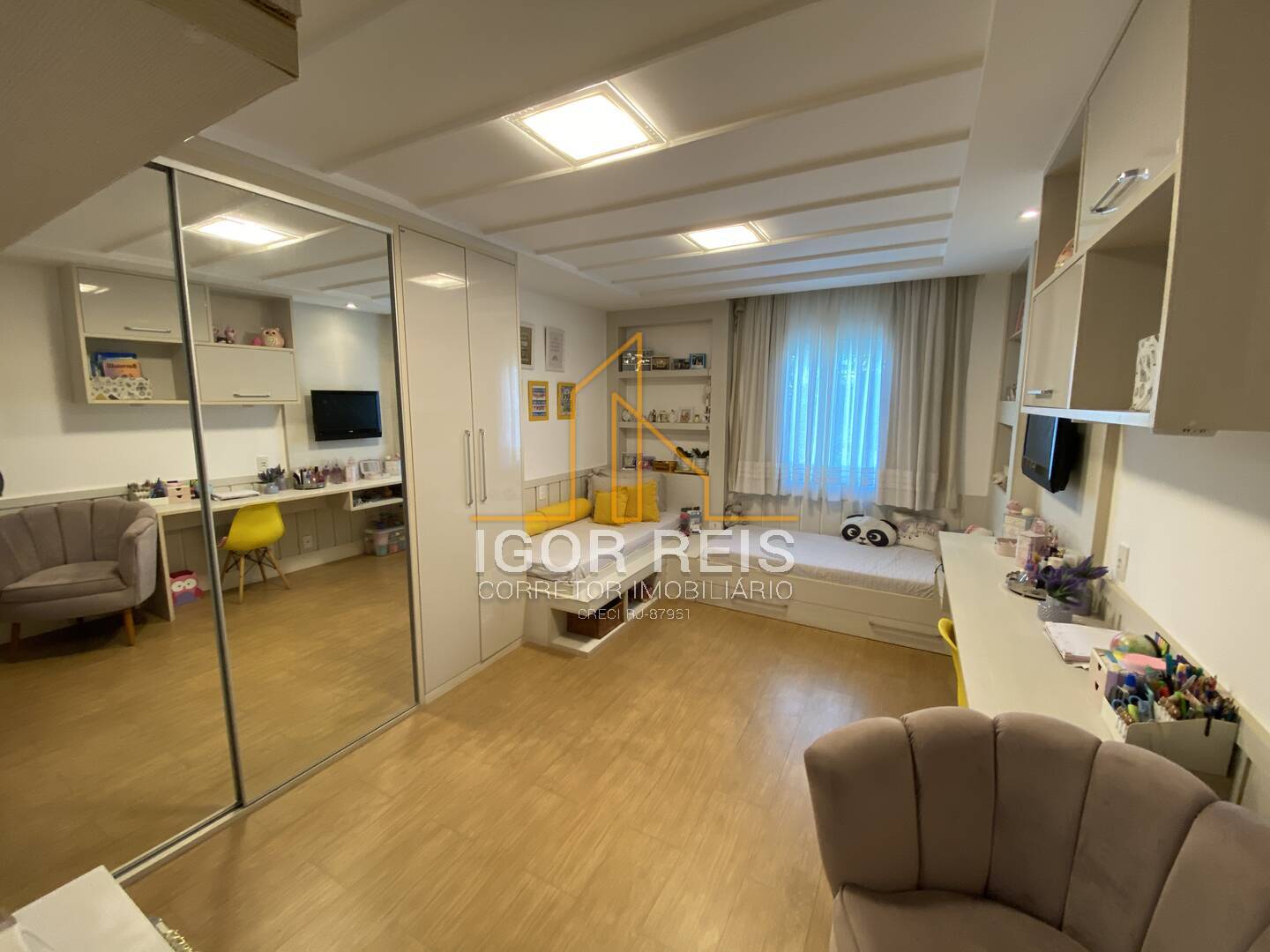 Casa de Condomínio à venda com 4 quartos, 450m² - Foto 13