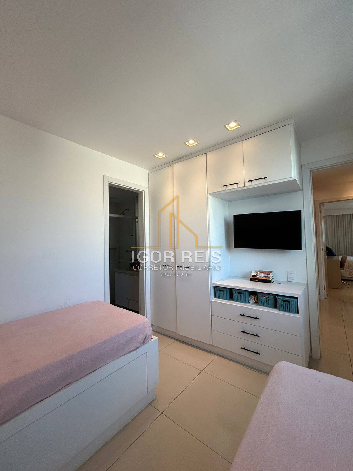 Apartamento à venda com 3 quartos, 115m² - Foto 28