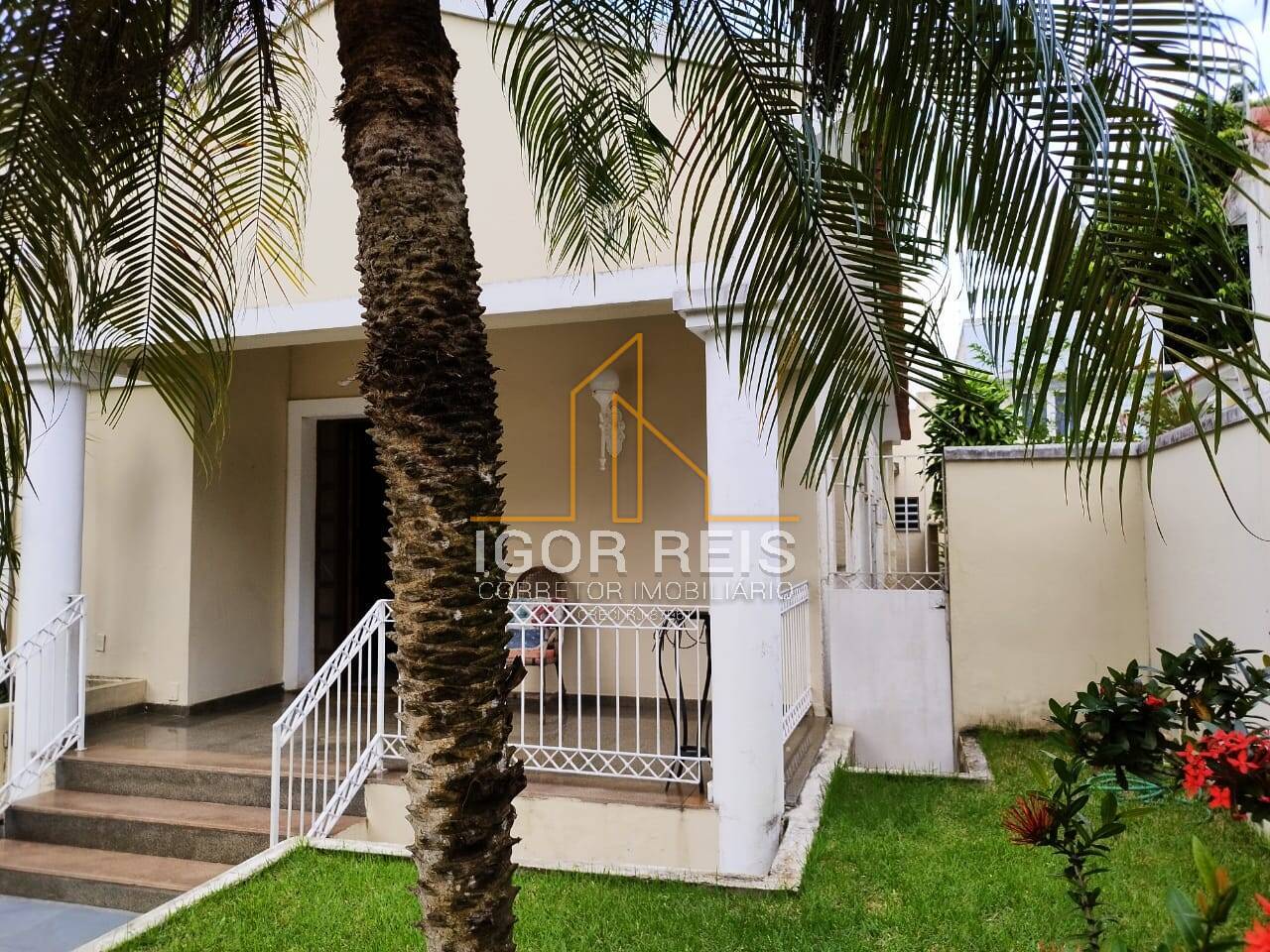 Casa à venda com 5 quartos, 445m² - Foto 1