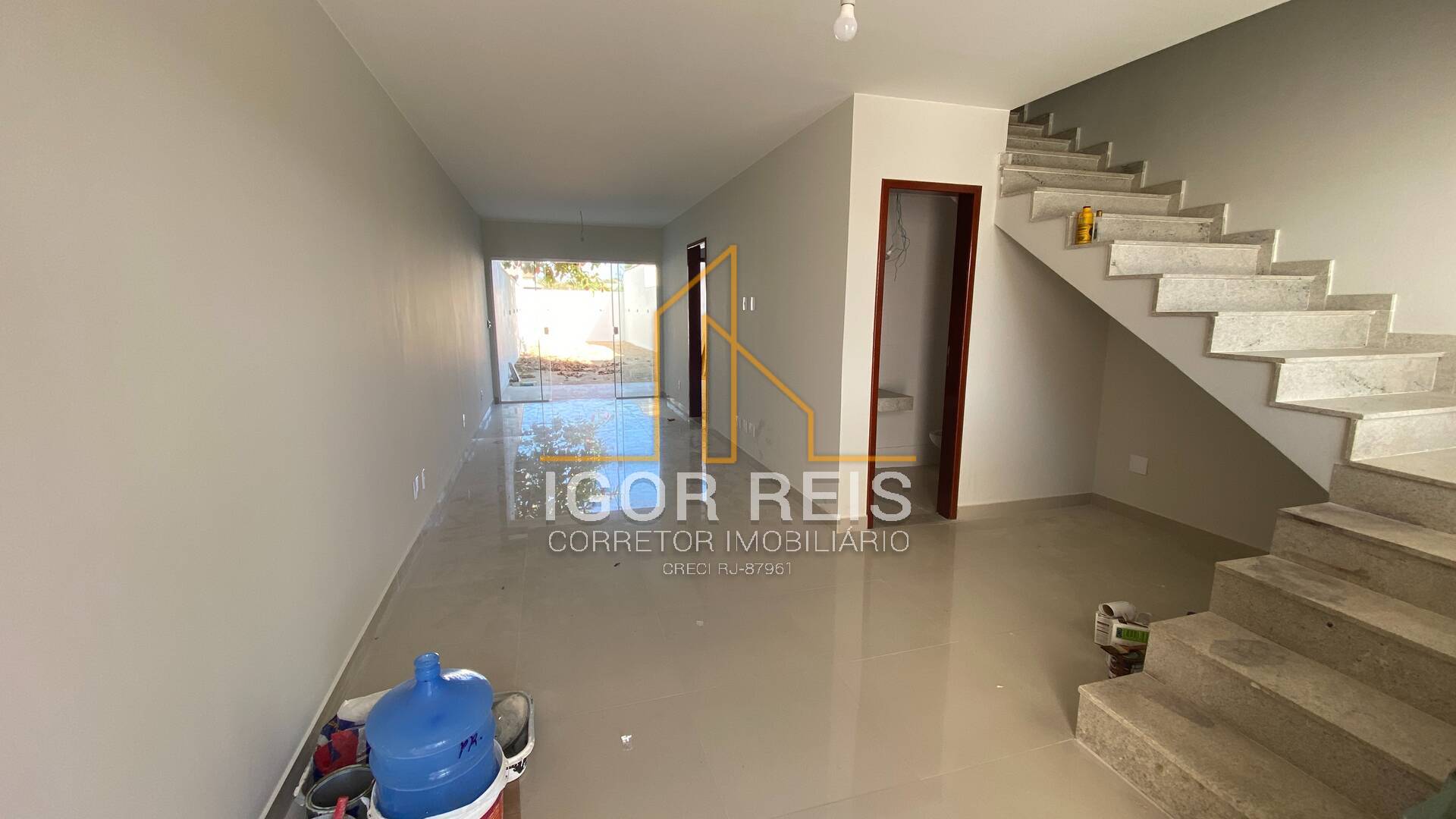Casa à venda com 3 quartos, 200m² - Foto 4