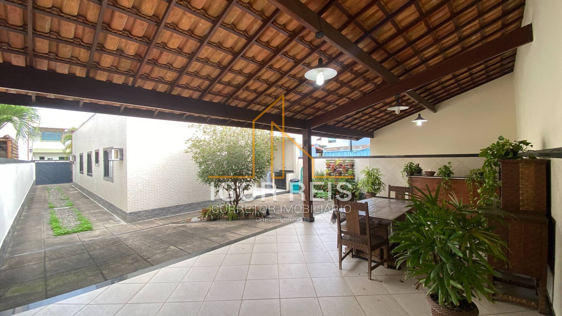 Casa de Condomínio à venda e aluguel com 3 quartos, 300m² - Foto 15