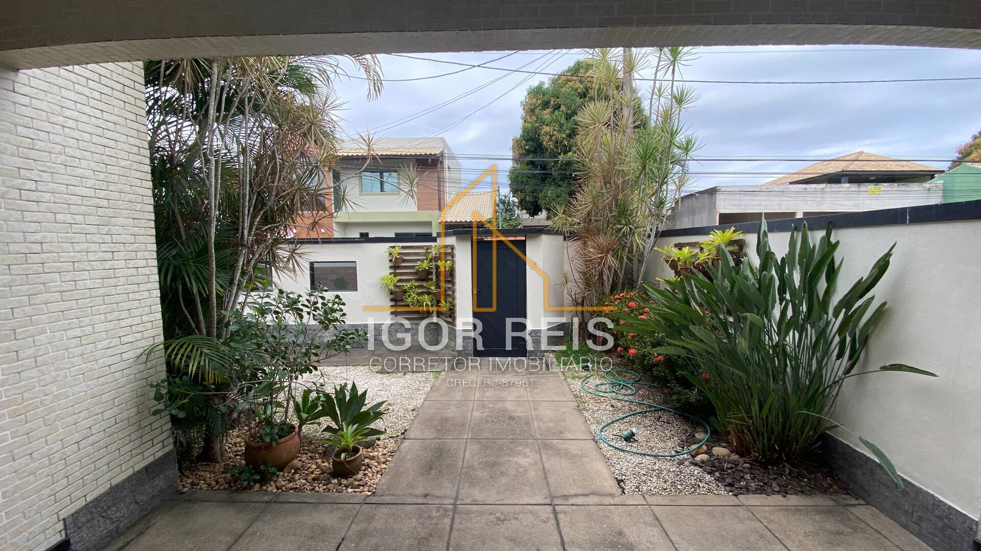 Casa de Condomínio à venda e aluguel com 3 quartos, 300m² - Foto 14
