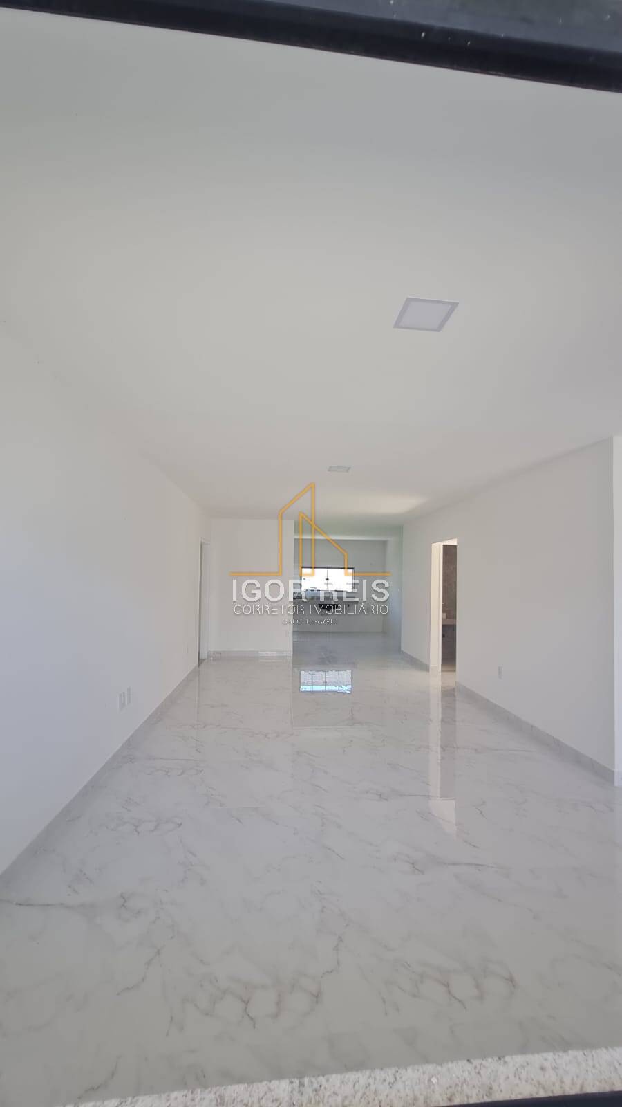Casa à venda com 3 quartos, 360m² - Foto 5