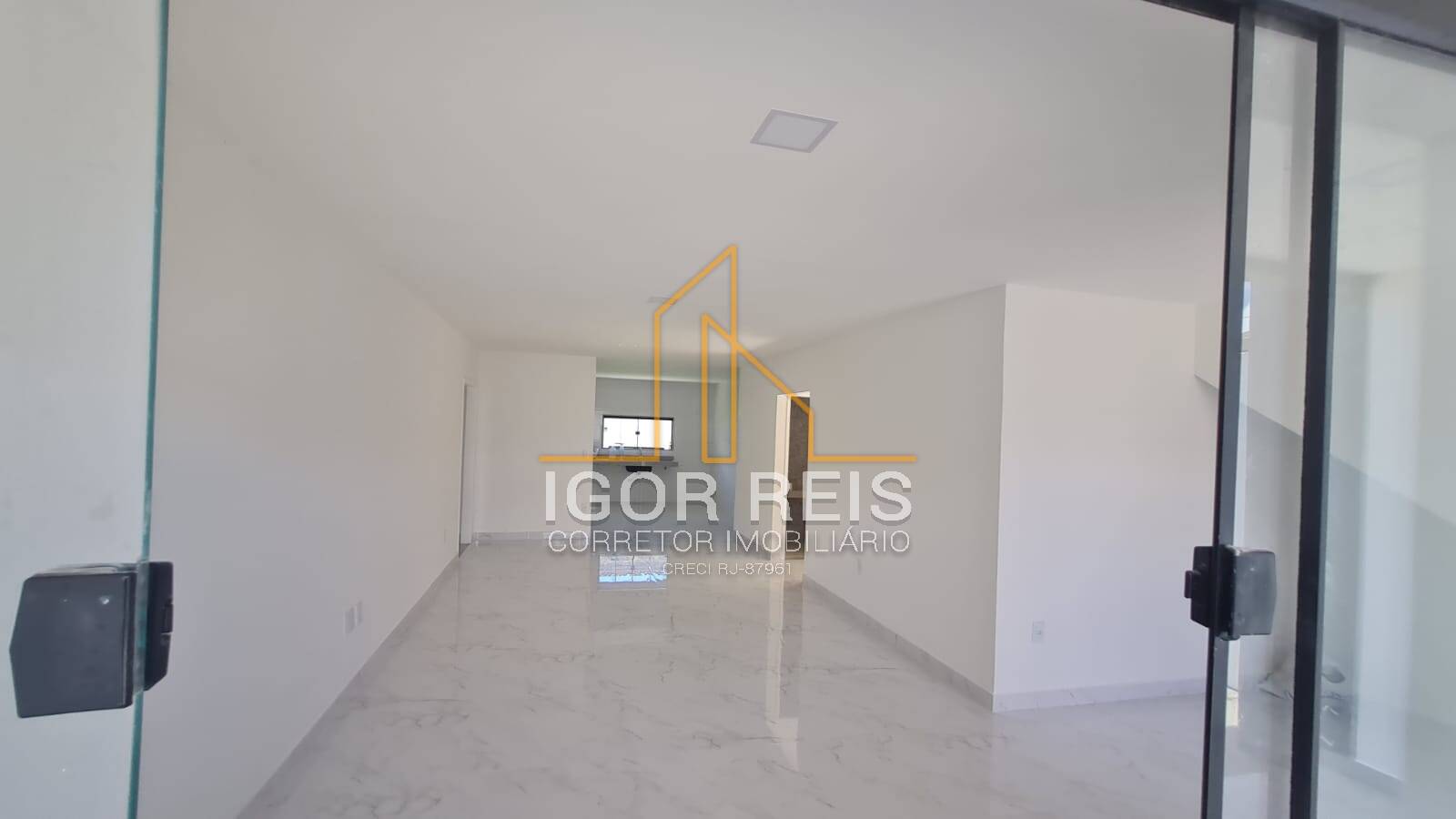 Casa à venda com 3 quartos, 360m² - Foto 6