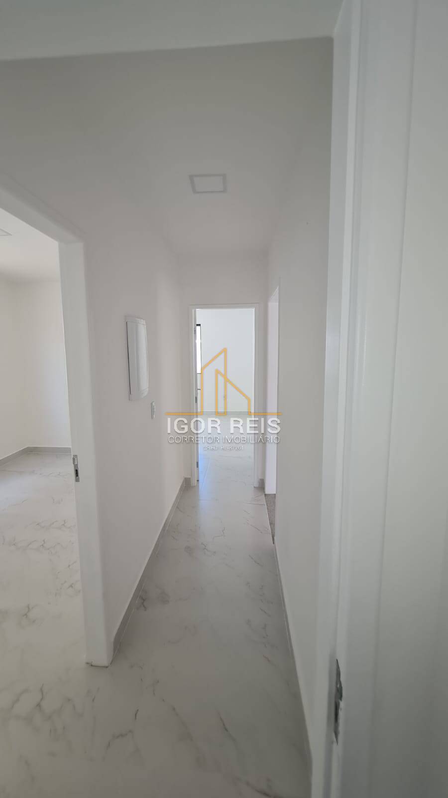 Casa à venda com 3 quartos, 360m² - Foto 10