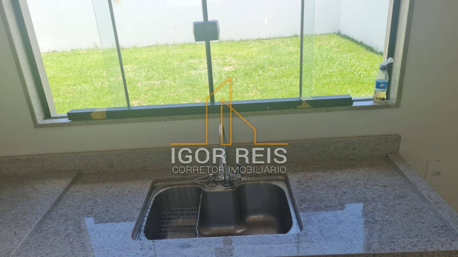 Casa à venda com 3 quartos, 360m² - Foto 26