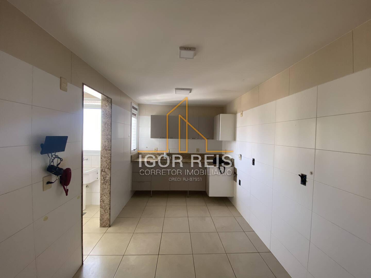 Apartamento à venda com 3 quartos, 156m² - Foto 7
