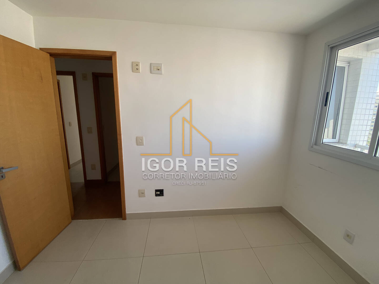 Apartamento à venda com 3 quartos, 156m² - Foto 8