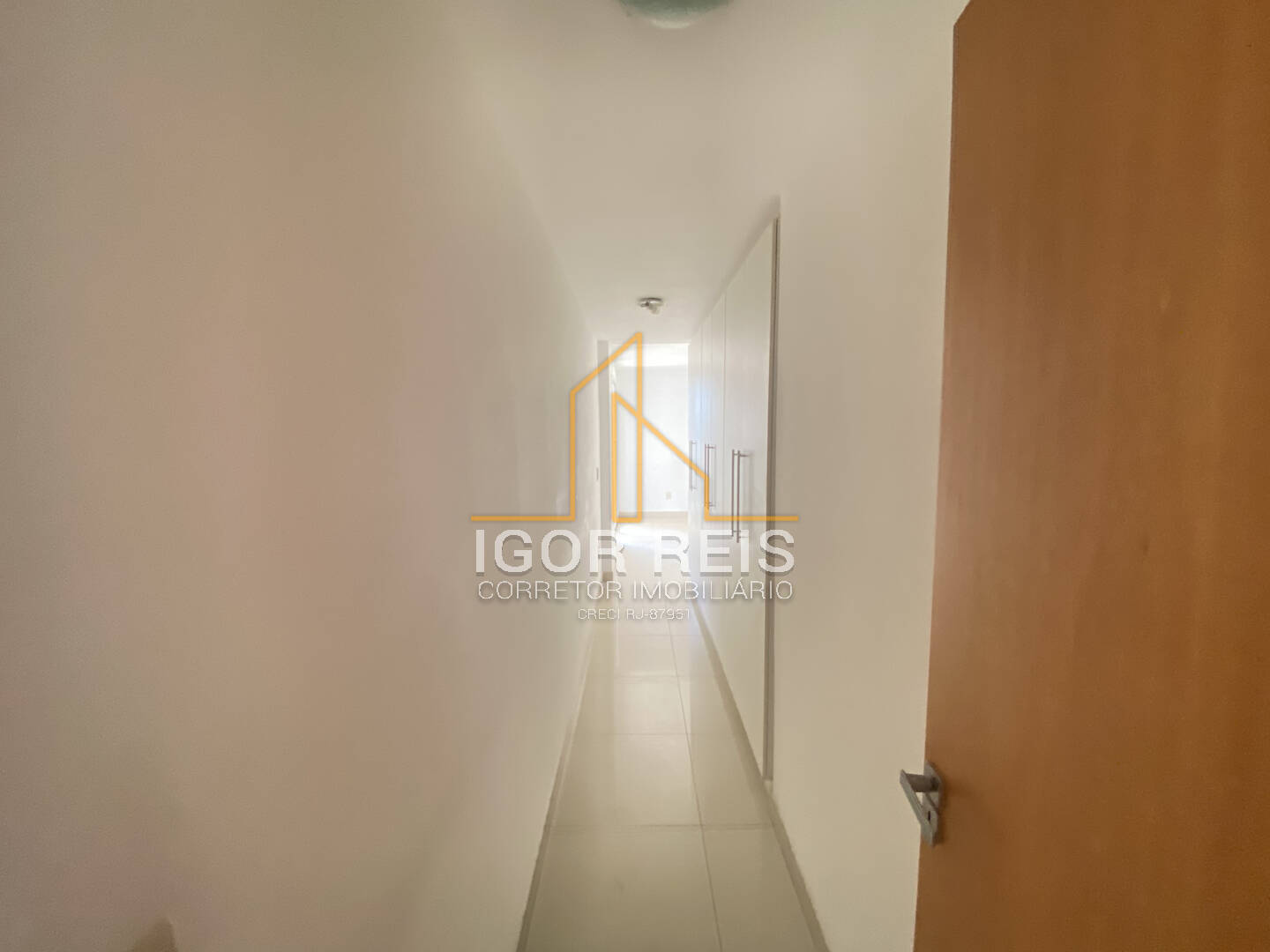 Apartamento à venda com 3 quartos, 156m² - Foto 12
