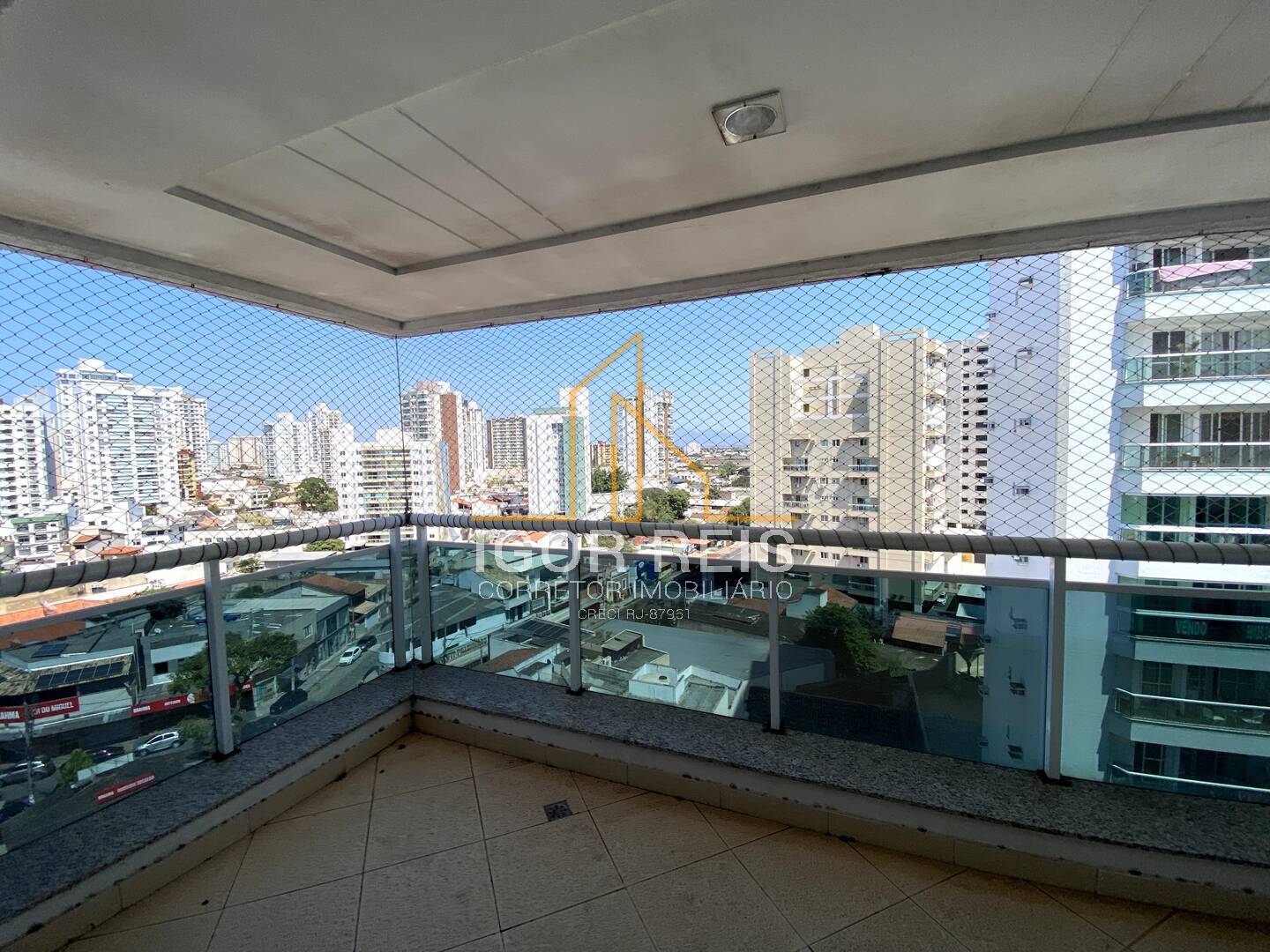 Apartamento à venda com 3 quartos, 156m² - Foto 3
