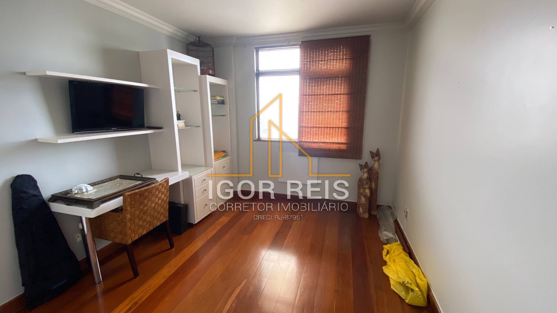 Apartamento à venda com 3 quartos, 186m² - Foto 12
