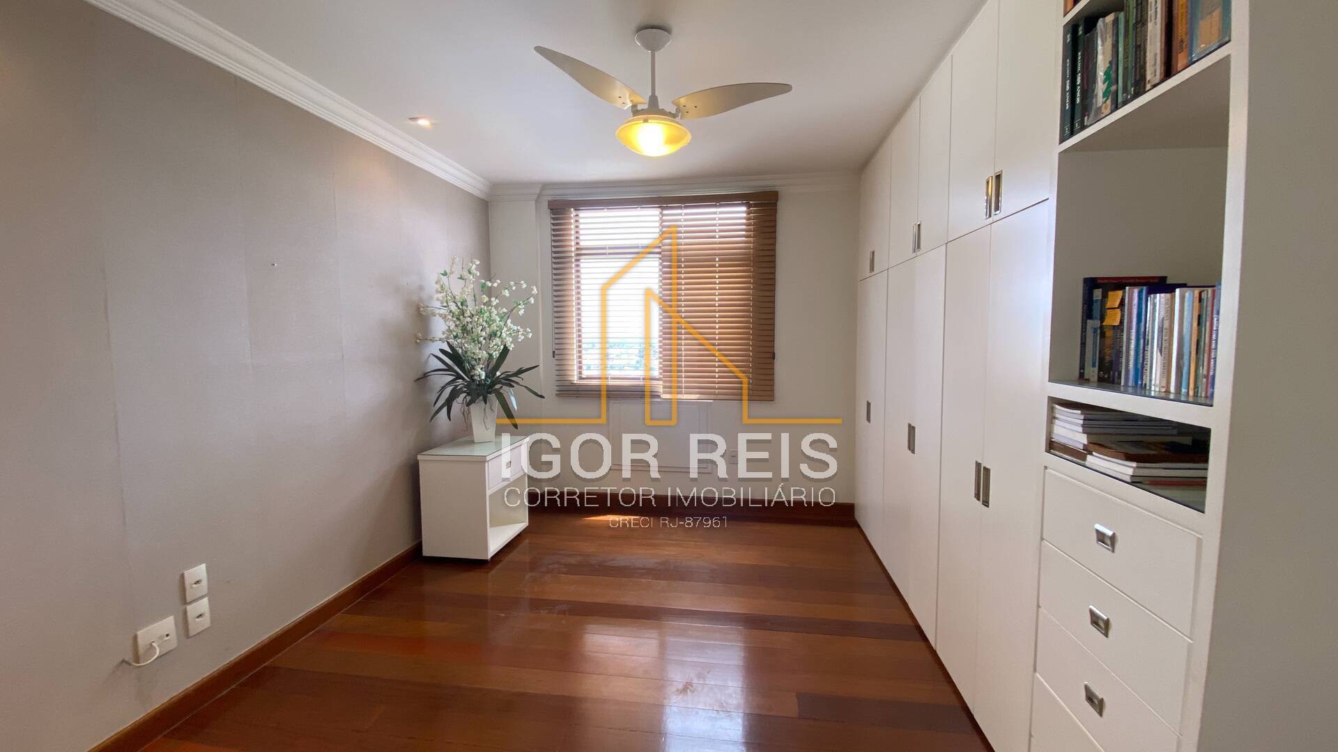 Apartamento à venda com 3 quartos, 186m² - Foto 15